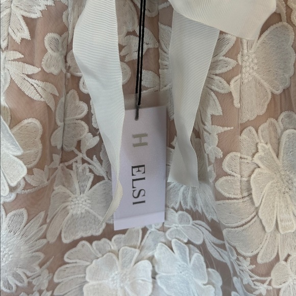 Anthropologie Helsi Ellen Long-Sleeve 3D floral mini dress. Size Small NWT - Picture 16 of 17